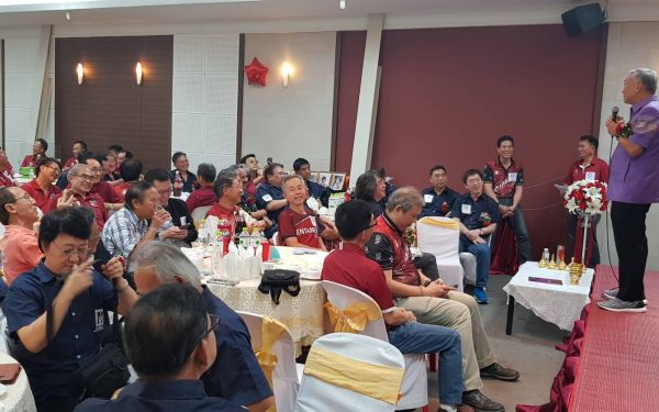 ภาพบรรยากาศพิธีทำบุญเลี้ยงพระเนื่องในโอกาสวันขึ้นปีใหม่และทำบุญประจำปีอาคารสมาคมฯ พิธีแสดงมุทิตาจิตต่อนักศึกษาเก่าฯ รุ่นที่ 8 และรุ่นพี่ที่เกษียณ