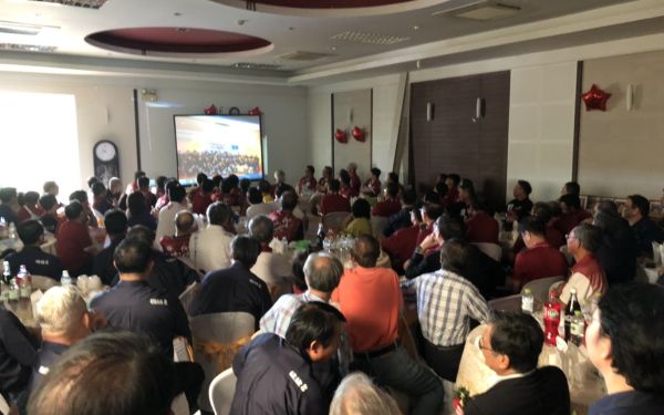 ภาพบรรยากาศพิธีทำบุญเลี้ยงพระเนื่องในโอกาสวันขึ้นปีใหม่และทำบุญประจำปีอาคารสมาคมฯ พิธีแสดงมุทิตาจิตต่อนักศึกษาเก่าฯ รุ่นที่ 8 และรุ่นพี่ที่เกษียณ