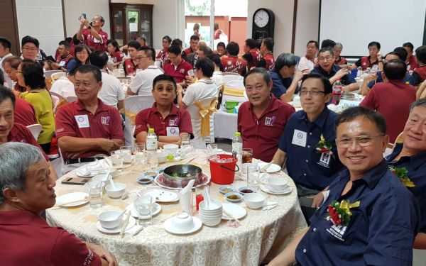 ภาพบรรยากาศพิธีทำบุญเลี้ยงพระเนื่องในโอกาสวันขึ้นปีใหม่และทำบุญประจำปีอาคารสมาคมฯ พิธีแสดงมุทิตาจิตต่อนักศึกษาเก่าฯ รุ่นที่ 8 และรุ่นพี่ที่เกษียณ