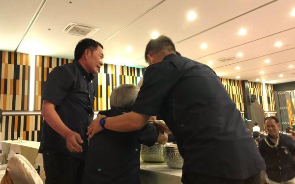 พิธีรดน้ำดำหัวอาจารย์อาวุโสและรุ่นพี่นายช่าง (ภาคตะวันออก)