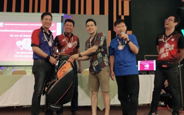 พิธีรดน้ำดำหัวอาจารย์อาวุโสและรุ่นพี่นายช่าง (ภาคตะวันออก)