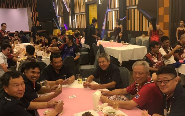 พิธีรดน้ำดำหัวอาจารย์อาวุโสและรุ่นพี่นายช่าง (ภาคตะวันออก)