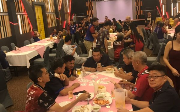 พิธีรดน้ำดำหัวอาจารย์อาวุโสและรุ่นพี่นายช่าง (ภาคตะวันออก)