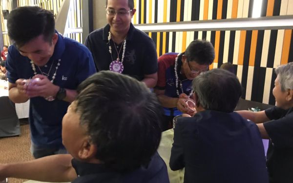 พิธีรดน้ำดำหัวอาจารย์อาวุโสและรุ่นพี่นายช่าง (ภาคตะวันออก)