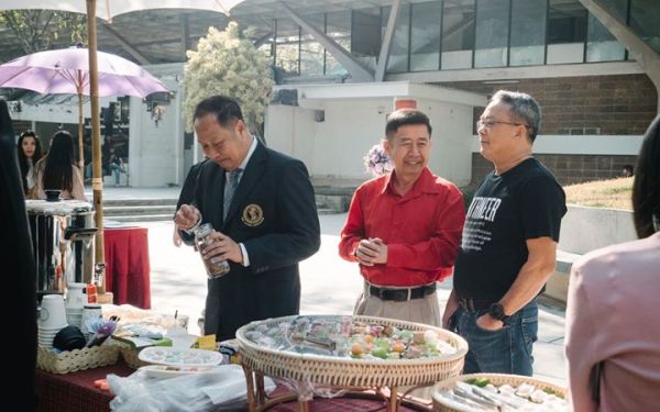 (26-01-63) นักศึกษาเก่าดีเด่น มหาวิทยาลัยเชียงใหม่ ประจำปี 2562