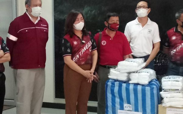 (27-04-63) โครงการช้างเหล็กกระทืบโควิด-19 เฟส 1)ให้รพ.นครพิงค์ จ.เชียงใหม่