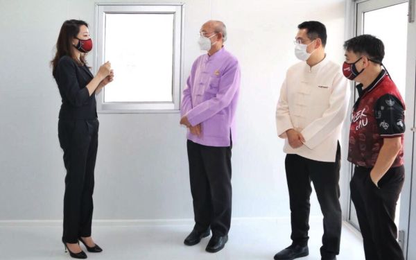 (12-05-63) มอบห้องตรวจปลอดเชื้อ และห้องหัตถการแรงดันลบ