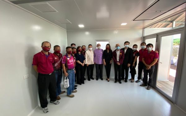 (12-05-63) มอบห้องตรวจปลอดเชื้อ และห้องหัตถการแรงดันลบ