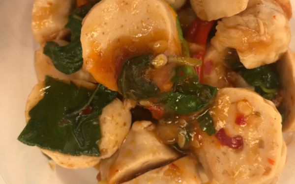 (15-04-63) แจกข้าวกล่องให้กับผู้ประสบภัยโควิด-19_(1)