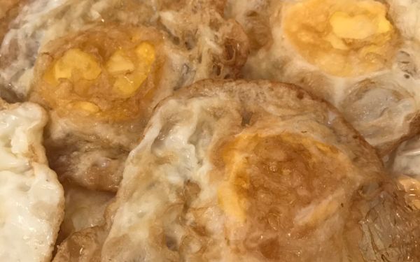 (15-04-63) แจกข้าวกล่องให้กับผู้ประสบภัยโควิด-19_(1)