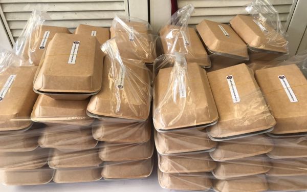 (16-04-63) แจกข้าวกล่องให้กับผู้ประสบภัยโควิด-19_(2)