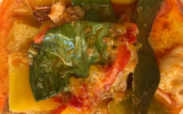 (21-04-63) แจกข้าวกล่องให้กับผู้ประสบภัยโควิด-19_(5)