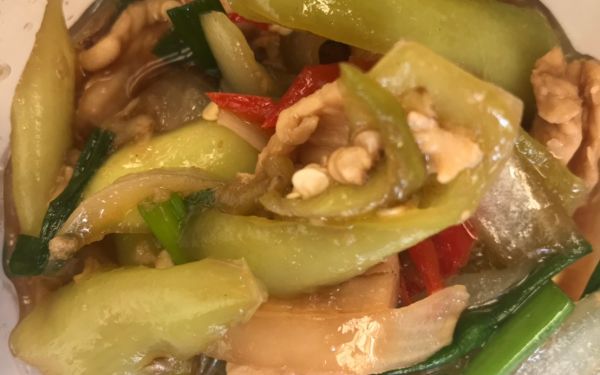 (22-04-63) แจกข้าวกล่องให้กับผู้ประสบภัยโควิด-19_(6)