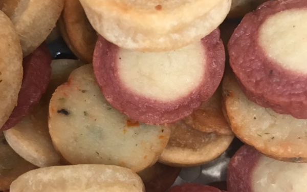 (22-04-63) แจกข้าวกล่องให้กับผู้ประสบภัยโควิด-19_(6)