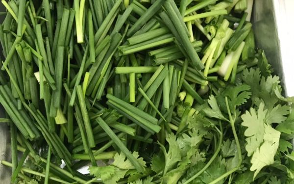 (23-04-63) แจกข้าวกล่องให้กับผู้ประสบภัยโควิด-19_(7)