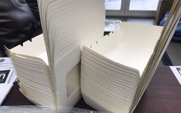 (23-04-63) แจกข้าวกล่องให้กับผู้ประสบภัยโควิด-19_(7)