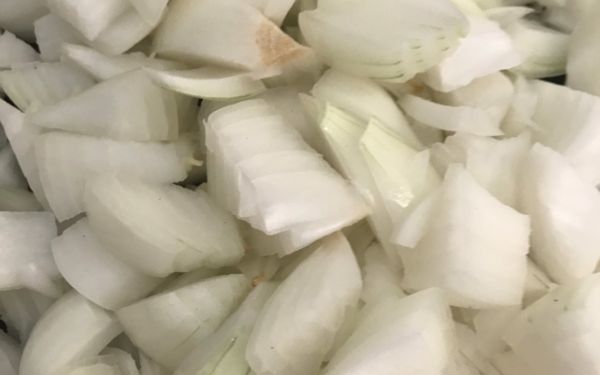 (27-04-63) แจกข้าวกล่องให้กับผู้ประสบภัยโควิด-19_(9)