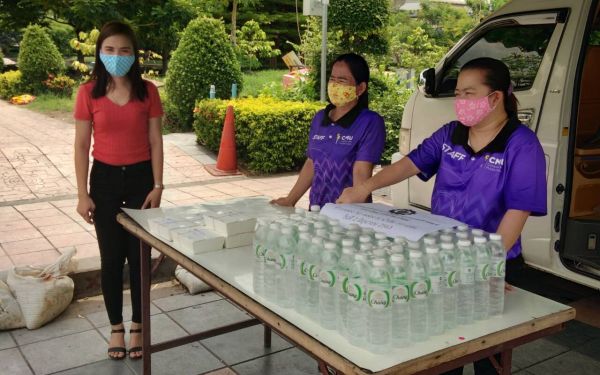 02.06.63 แจกข้าวกล่องให้กับผู้ประสบภัยโควิด-19_@วัดพระศรีฯบางเขน