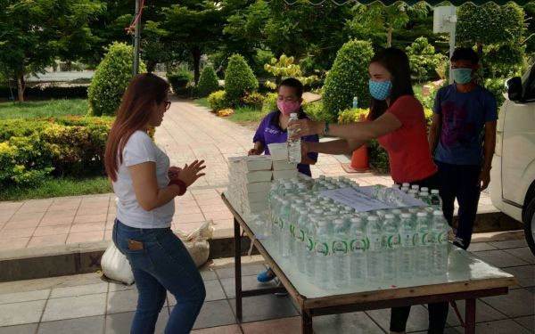 02.06.63 แจกข้าวกล่องให้กับผู้ประสบภัยโควิด-19_@วัดพระศรีฯบางเขน