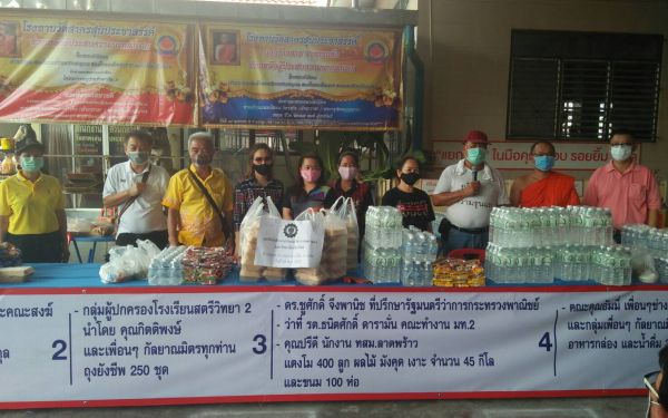 (26-05-63) แจกข้าวกล่องให้กับผู้ประสบภัยโควิด-19_@วัดสาครสุ่นประชาสรรค์
