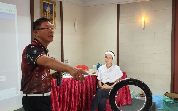 21.06.63 ภาพกิจกรรม Workshop เรียนการแต่งหน้าเพื่อส่งเสริมบุคลิกภาพและโหวงเฮง