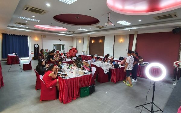 21.06.63 ภาพกิจกรรม Workshop เรียนการแต่งหน้าเพื่อส่งเสริมบุคลิกภาพและโหวงเฮง