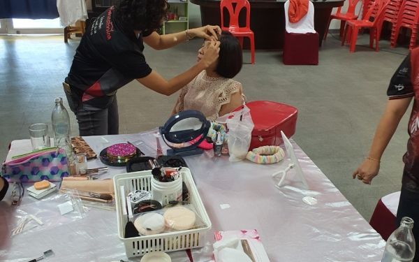 21.06.63 ภาพกิจกรรม Workshop เรียนการแต่งหน้าเพื่อส่งเสริมบุคลิกภาพและโหวงเฮง