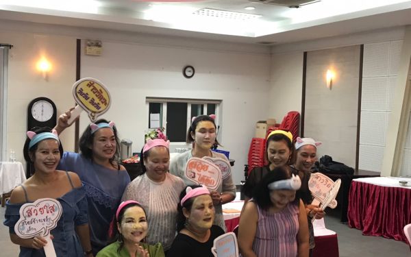 19.07.63 ภาพกิจกรรม Workshop เรียนการแต่งหน้าเพื่อส่งเสริมบุคลิกภาพและโหงวเฮง ครั้งที่ 2