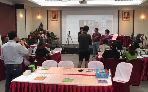 19.07.63 ภาพกิจกรรม Workshop เรียนการแต่งหน้าเพื่อส่งเสริมบุคลิกภาพและโหงวเฮง ครั้งที่ 2