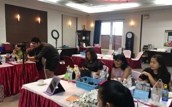 19.07.63 ภาพกิจกรรม Workshop เรียนการแต่งหน้าเพื่อส่งเสริมบุคลิกภาพและโหงวเฮง ครั้งที่ 2