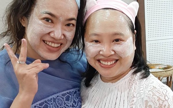 19.07.63 ภาพกิจกรรม Workshop เรียนการแต่งหน้าเพื่อส่งเสริมบุคลิกภาพและโหงวเฮง ครั้งที่ 2