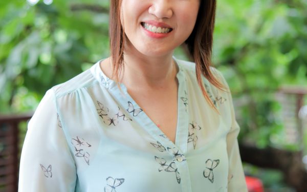 19.07.63 ภาพกิจกรรม Workshop เรียนการแต่งหน้าเพื่อส่งเสริมบุคลิกภาพและโหงวเฮง ครั้งที่ 2