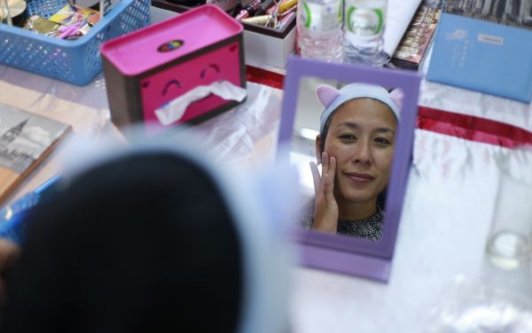 19.07.63 ภาพกิจกรรม Workshop เรียนการแต่งหน้าเพื่อส่งเสริมบุคลิกภาพและโหงวเฮง ครั้งที่ 2