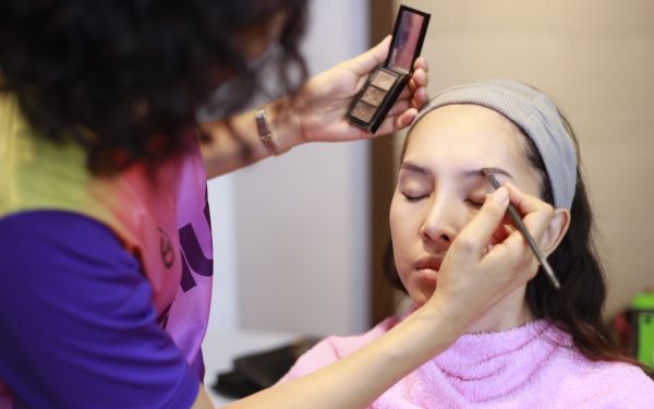 19.07.63 ภาพกิจกรรม Workshop เรียนการแต่งหน้าเพื่อส่งเสริมบุคลิกภาพและโหงวเฮง ครั้งที่ 2