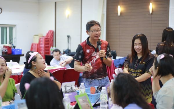 19.07.63 ภาพกิจกรรม Workshop เรียนการแต่งหน้าเพื่อส่งเสริมบุคลิกภาพและโหงวเฮง ครั้งที่ 2