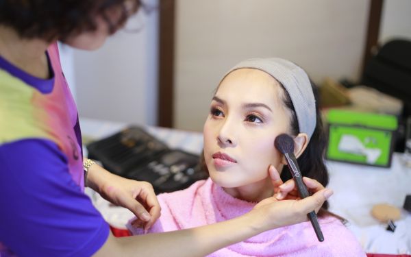 19.07.63 ภาพกิจกรรม Workshop เรียนการแต่งหน้าเพื่อส่งเสริมบุคลิกภาพและโหงวเฮง ครั้งที่ 2