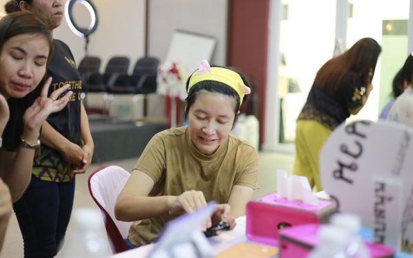 19.07.63 ภาพกิจกรรม Workshop เรียนการแต่งหน้าเพื่อส่งเสริมบุคลิกภาพและโหงวเฮง ครั้งที่ 2