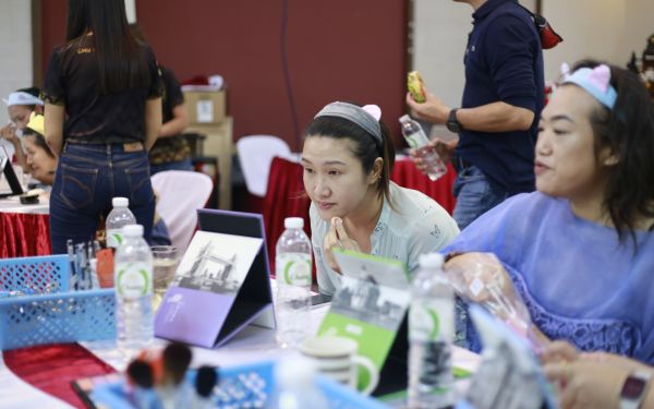 19.07.63 ภาพกิจกรรม Workshop เรียนการแต่งหน้าเพื่อส่งเสริมบุคลิกภาพและโหงวเฮง ครั้งที่ 2