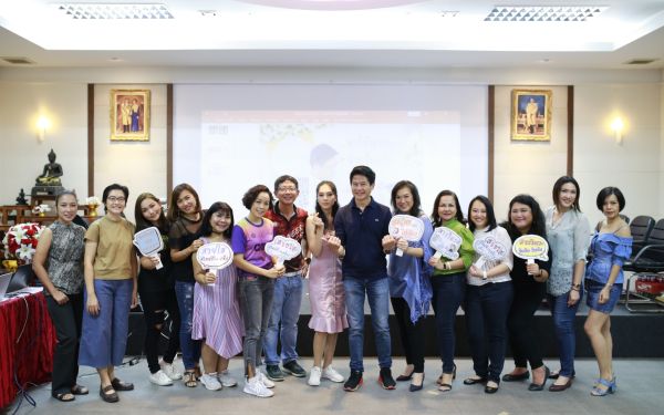 19.07.63 ภาพกิจกรรม Workshop เรียนการแต่งหน้าเพื่อส่งเสริมบุคลิกภาพและโหงวเฮง ครั้งที่ 2