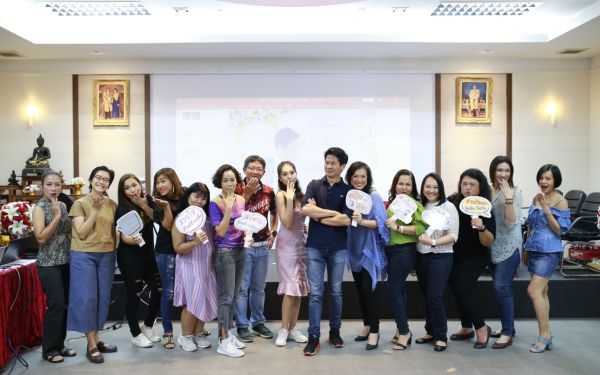 19.07.63 ภาพกิจกรรม Workshop เรียนการแต่งหน้าเพื่อส่งเสริมบุคลิกภาพและโหงวเฮง ครั้งที่ 2