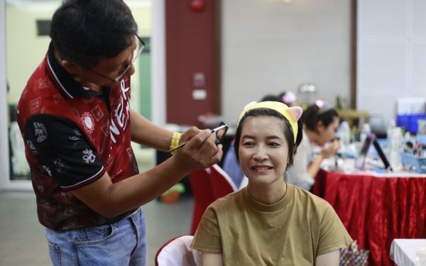 19.07.63 ภาพกิจกรรม Workshop เรียนการแต่งหน้าเพื่อส่งเสริมบุคลิกภาพและโหงวเฮง ครั้งที่ 2