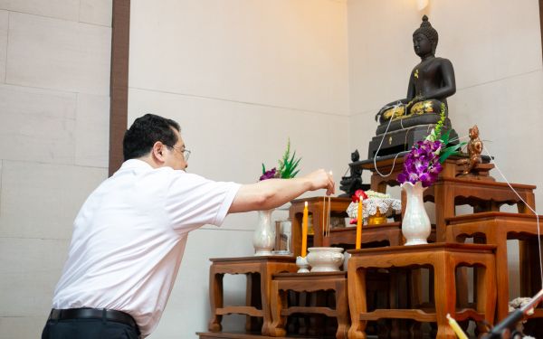 09.09.63 งานพิธีทำบุญสมาคมฯ และพิธีแสดงมุทิตาจิตต่อนักศึกษาเก่ารุ่น 9