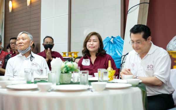 09.09.63 งานพิธีทำบุญสมาคมฯ และพิธีแสดงมุทิตาจิตต่อนักศึกษาเก่ารุ่น 9