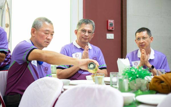 09.09.63 งานพิธีทำบุญสมาคมฯ และพิธีแสดงมุทิตาจิตต่อนักศึกษาเก่ารุ่น 9