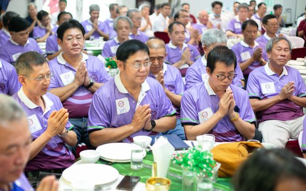 09.09.63 งานพิธีทำบุญสมาคมฯ และพิธีแสดงมุทิตาจิตต่อนักศึกษาเก่ารุ่น 9