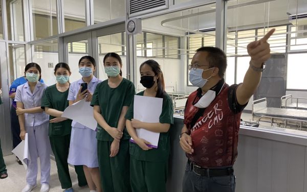 04.05.64 เทรนนิ่งทีมแพทย์และพยาบาลก่อส่งมอบห้องแรงดันบวก/ลบ รพ.สันทราย