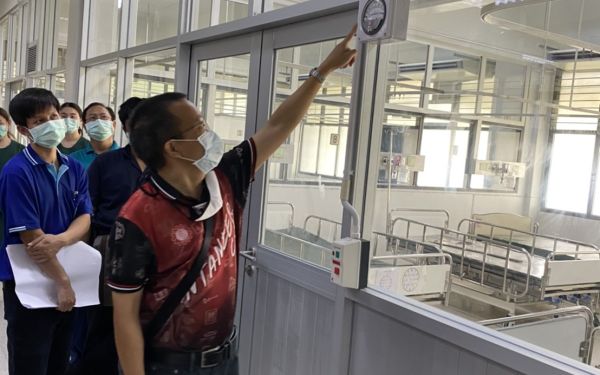 04.05.64 เทรนนิ่งทีมแพทย์และพยาบาลก่อส่งมอบห้องแรงดันบวก/ลบ รพ.สันทราย