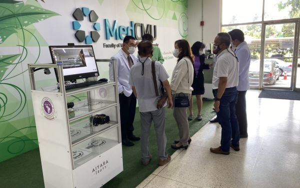 19.05.64 มอบหุ่นยนต์ไอยราให้ รพ.มหาราชนครเชียงใหม่