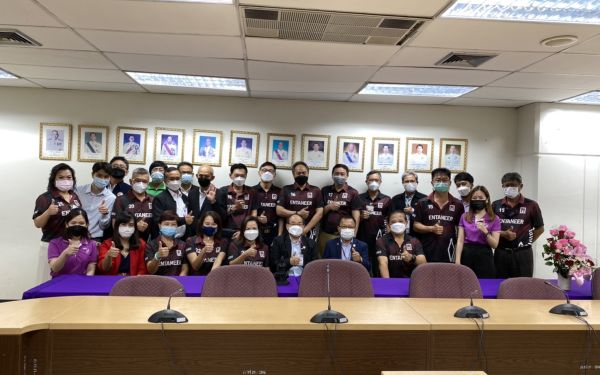 04.11.64 แสดงความยินดีกับ คุณประพันธ์ สีนวล รุ่น 13