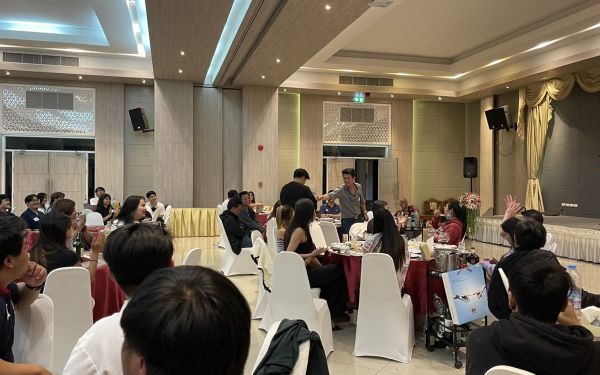 23.12.64 นายกฯ(พี่แก้ว) พบน้องปี 4 และซุปเปอร์